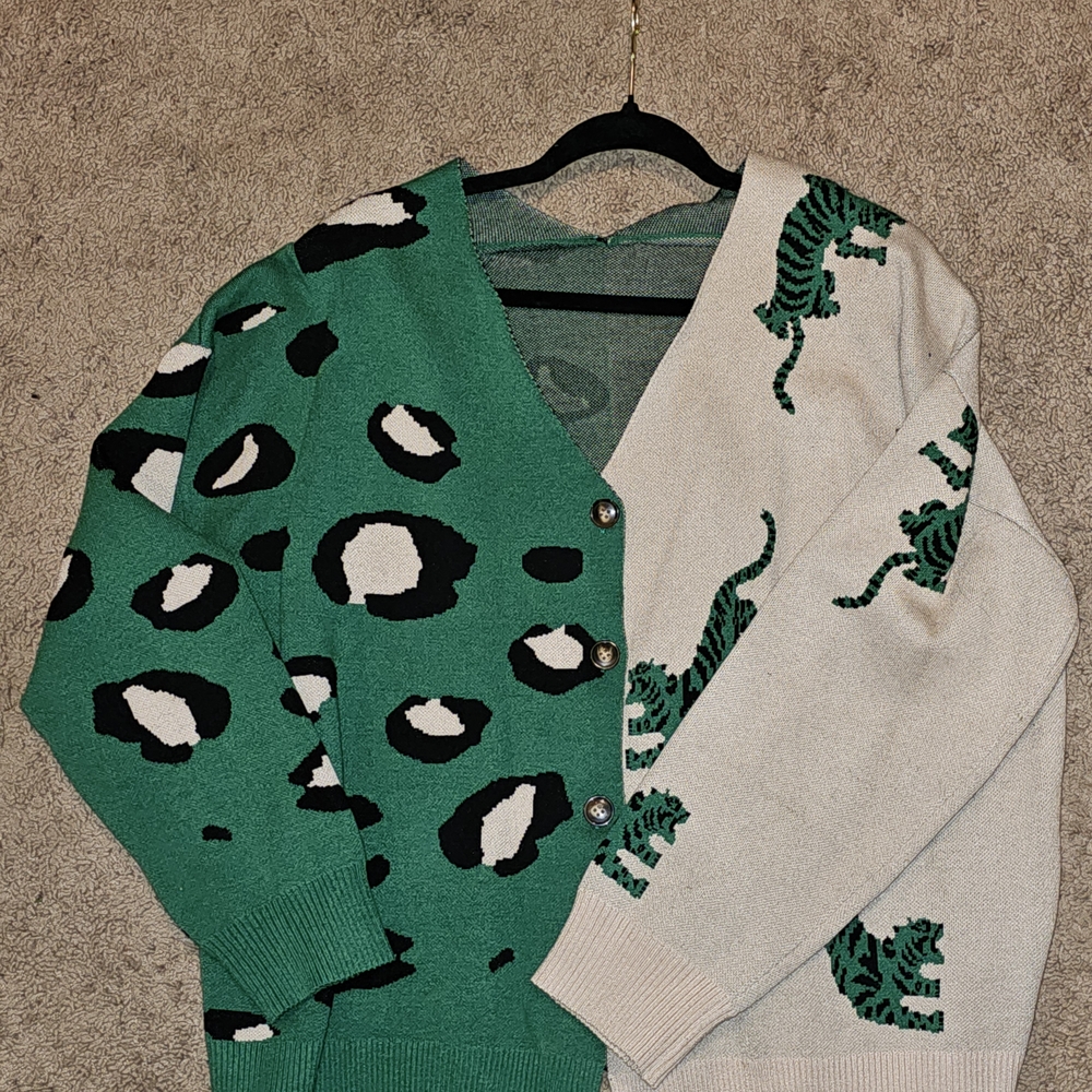 SHEIN Green and Cream V-Neck Sweater Modern Graphic Design
